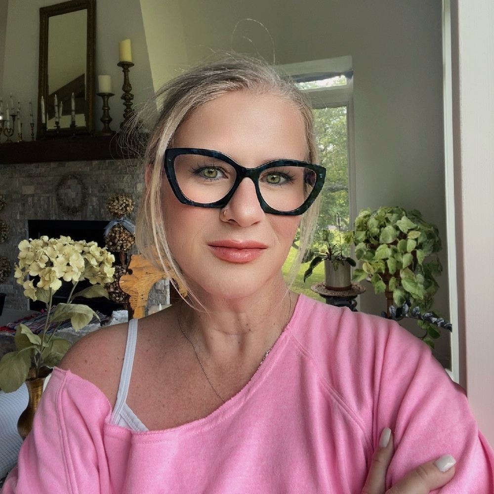 Meet your Posher, Amy